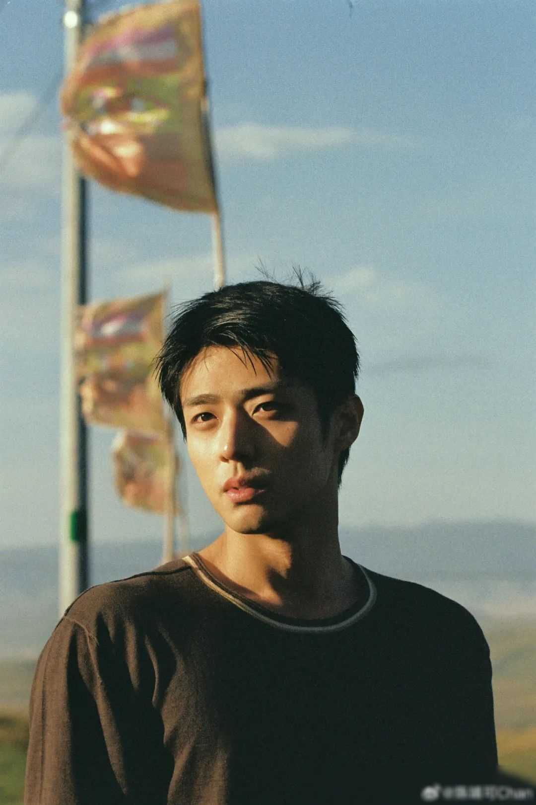 吴磊的哥哥爆火:186cm肌肉男神,好一个斯文败类!