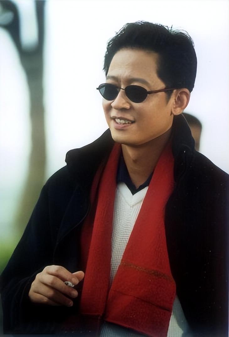 42岁迎娶小10岁名模的王志文,如今的他,证实了陈道明说得没错