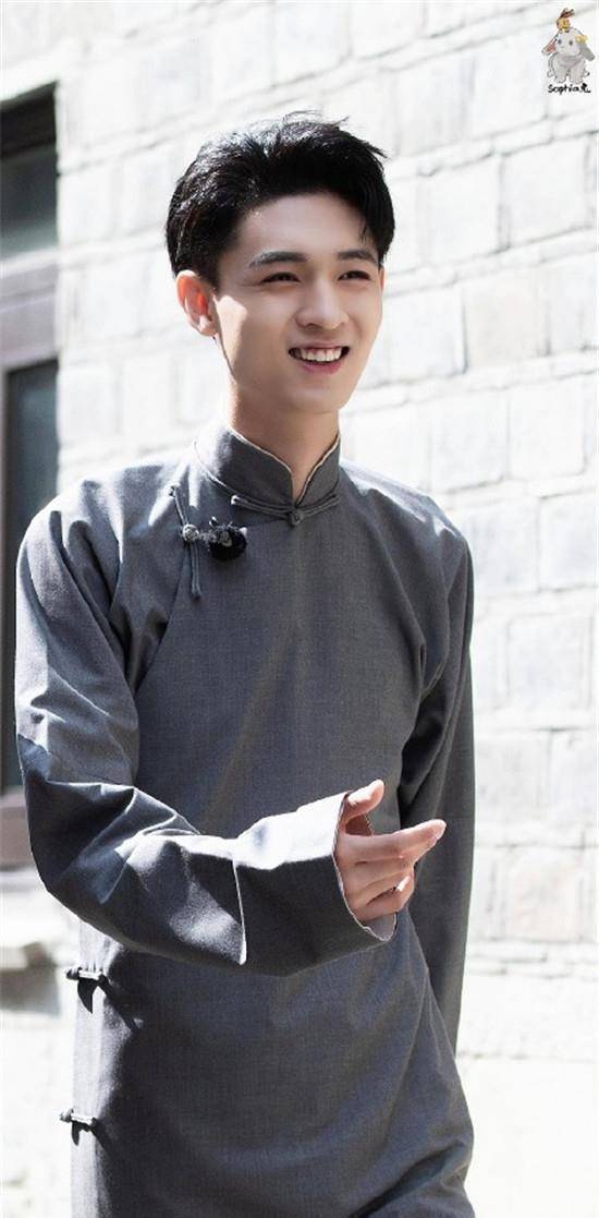 秦霄贤生日,栾云平孟鹤堂周九良等组团整蛊,孔云龙显得格格不入