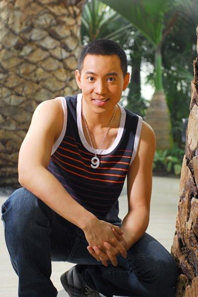 《恰同学少年》谷智鑫:拍戏受伤差点瘫痪,妻子是我一生的恩人