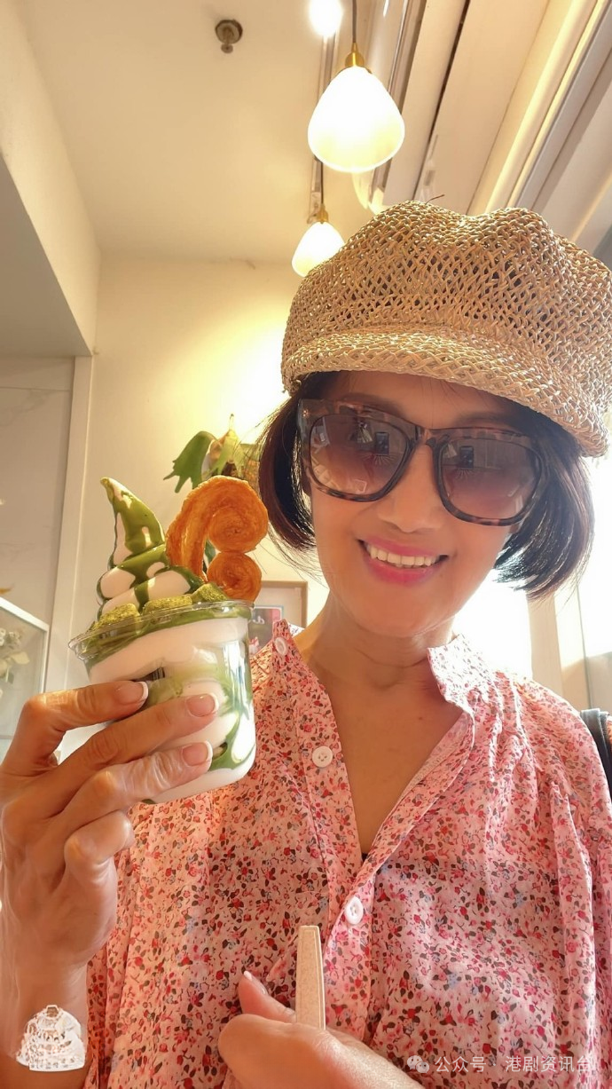 69岁韩马利做完手术身形消瘦