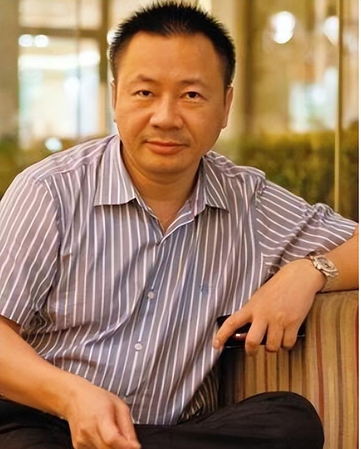 "悲情创始人"吴长江:一晚输5亿,赌掉300亿公司,送自己进大牢
