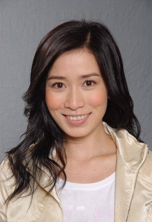 港姐余诗曼:传与袁咏仪抢张智霖,被郑嘉颖踢下车