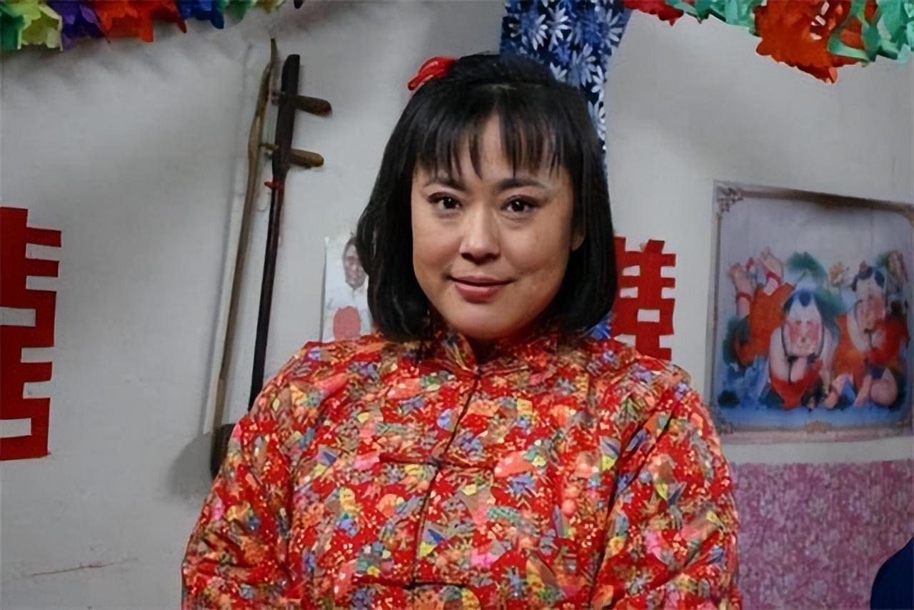 也就是在这之后,李菁菁真的宣布退圈了,她的离开让很多观众觉得可惜