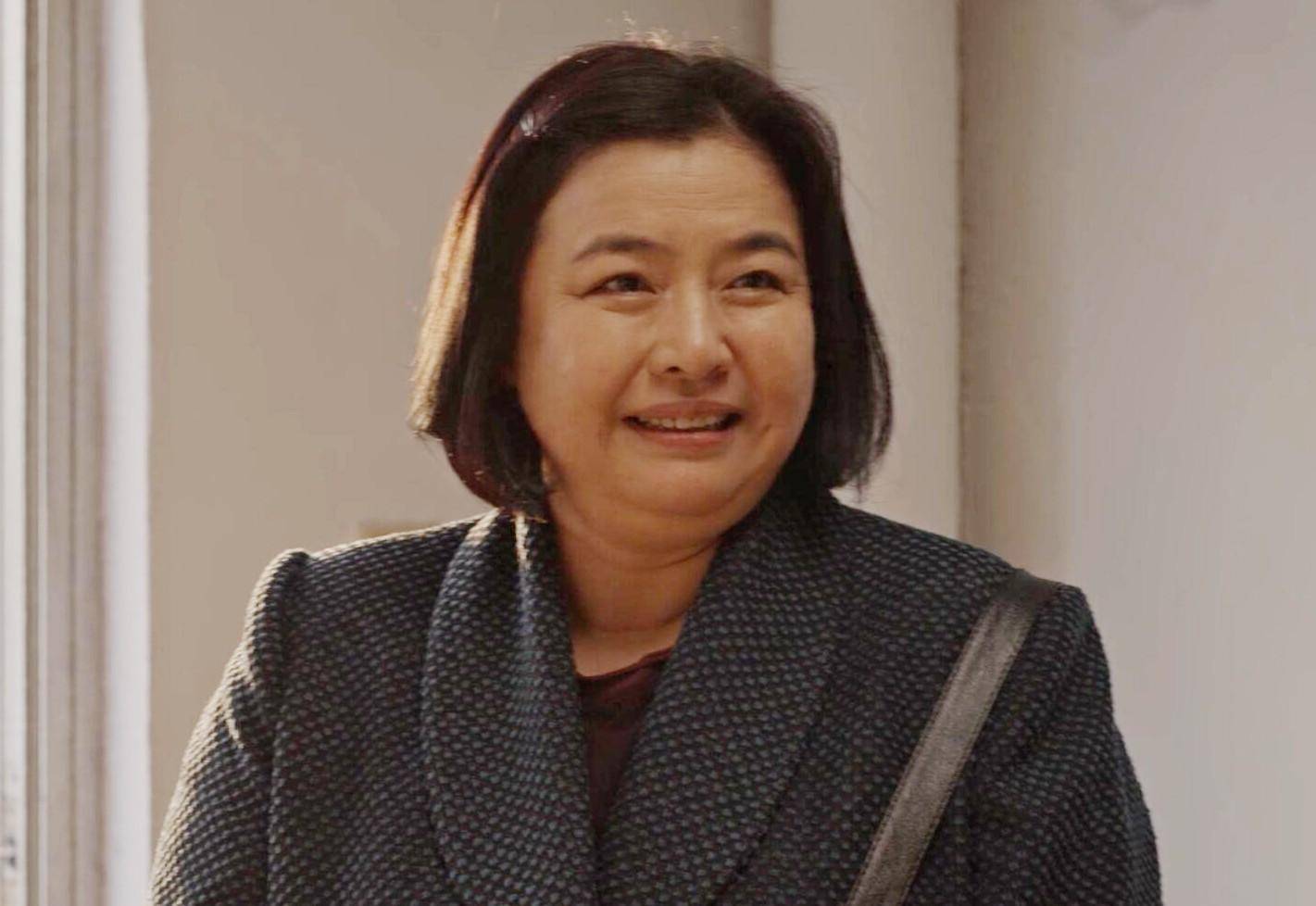 不过好在王澜的心境也十分的豁达,深知自己的外貌已经无法支撑自己做