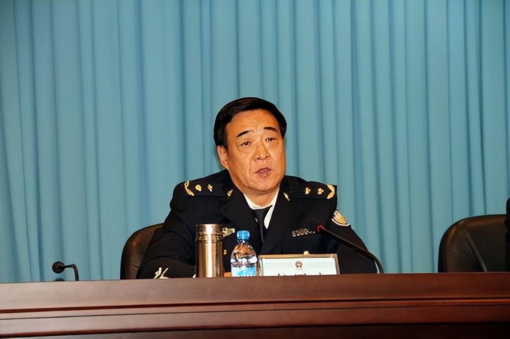 他就是"辽宁警界色虎",曾任辽宁省铁岭市原副市长兼市公安局局长的谷