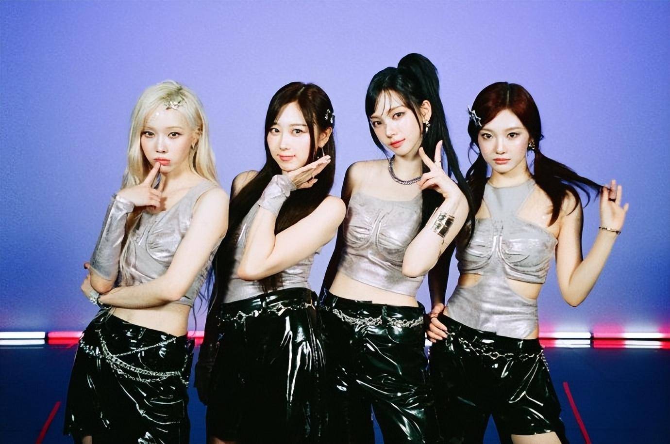 韩国知名女团透露,为了扎实的现场表演,她们一边跑步一边唱歌