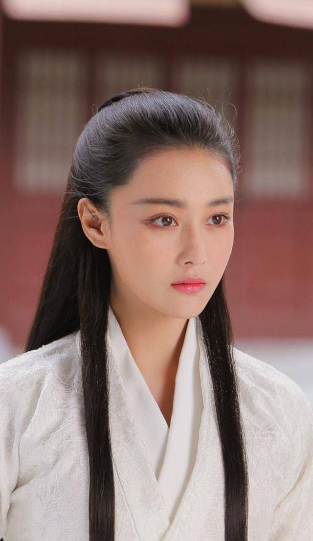 第三名周韦彤.