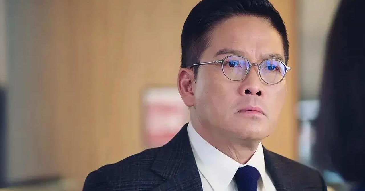 香港主持人郑启泰突然离世终年56岁,三天前才宣布向女友求婚成功