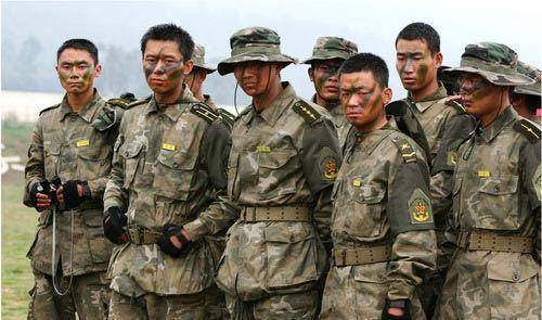 2006年由康红雷执导,王宝强,陈思成,段奕宏,张译,邢佳栋,张国强,李晨