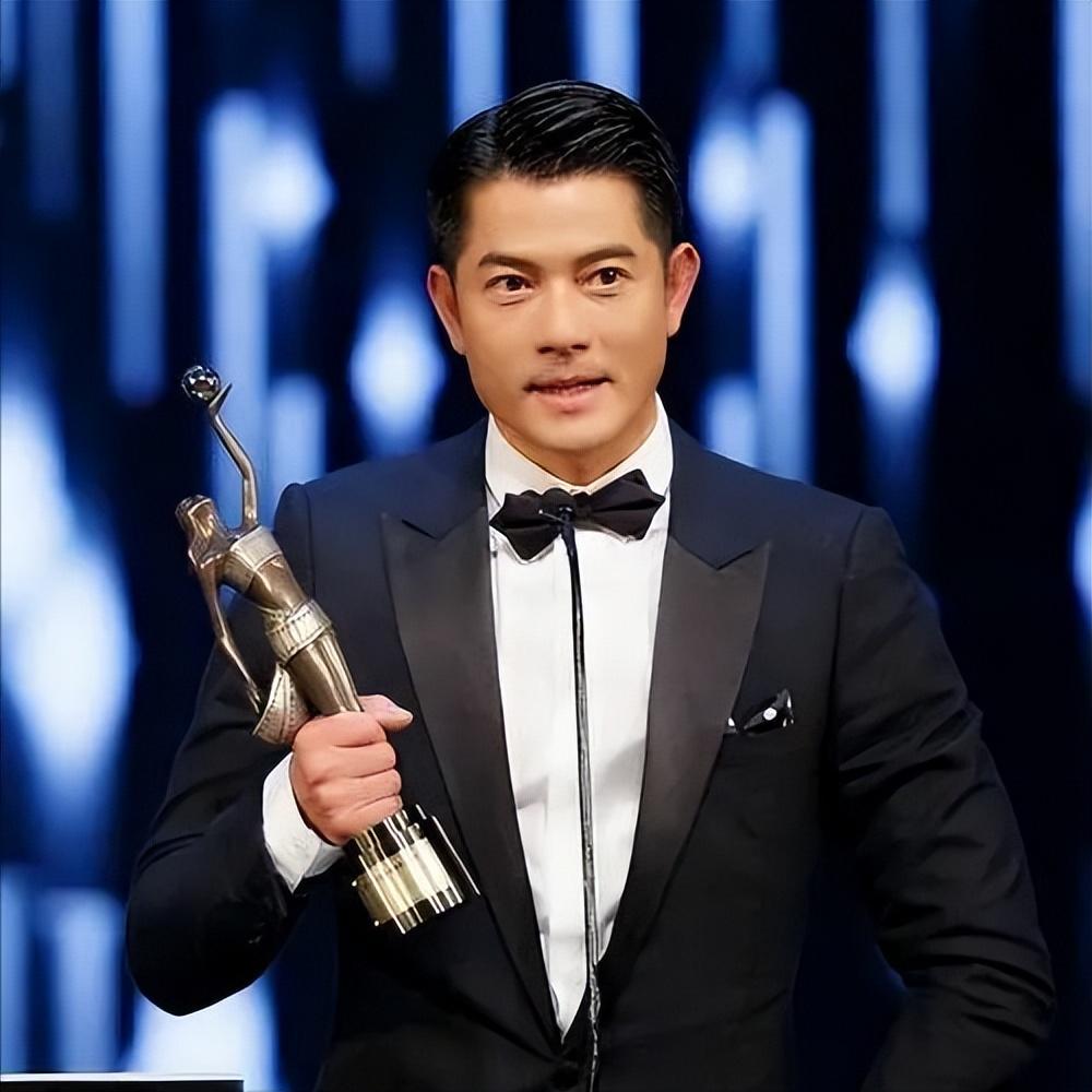 郭富城——官方身高171cm但身高这点小缺点在梁朝伟身上实在不值一提