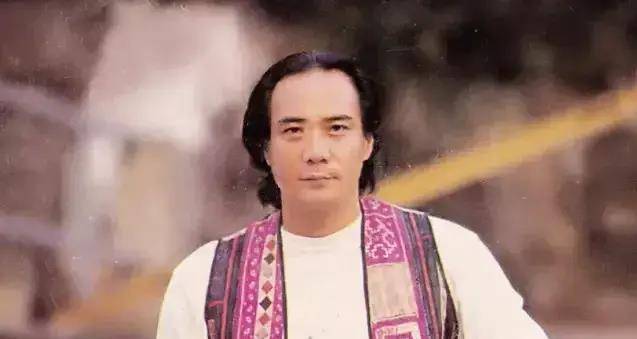 徐少强自作自受:抛妻弃子娶小30岁娇妻,67岁恋上23岁网红反被骗