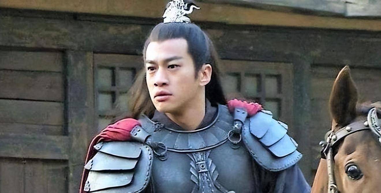 毕竟正史中汉献帝第一个诏令来骑兵亲王接驾自己的人选可是唯吕布一人