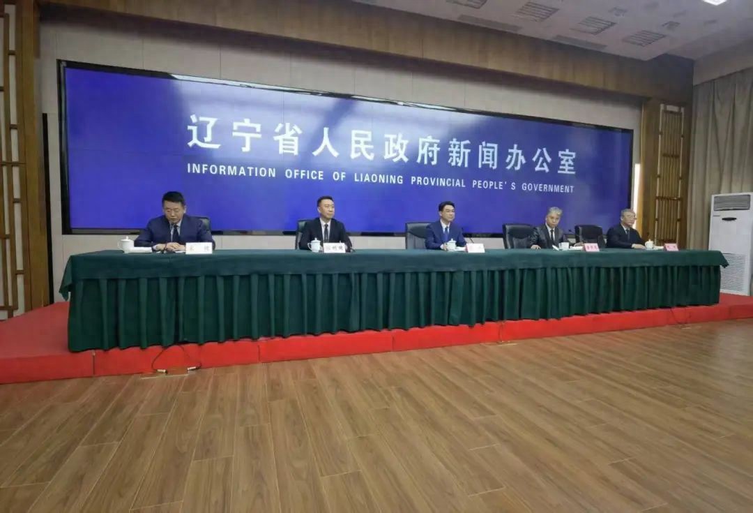 新闻发布会现场(张松摄).jpg