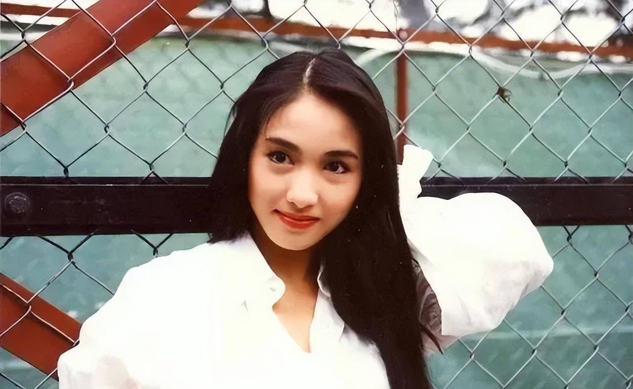 黎姿,嫁残疾富豪,她用14年终于证明自己:我没错