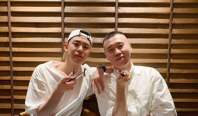 活久见:怪不得张云雷杨九郎一起去上海,原来是助力直播