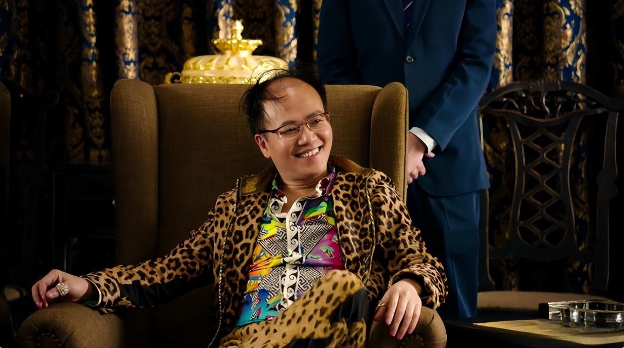 在演艺领域,他参演了《美人鱼》《卧底巨星》《大话西游之缘起》等多