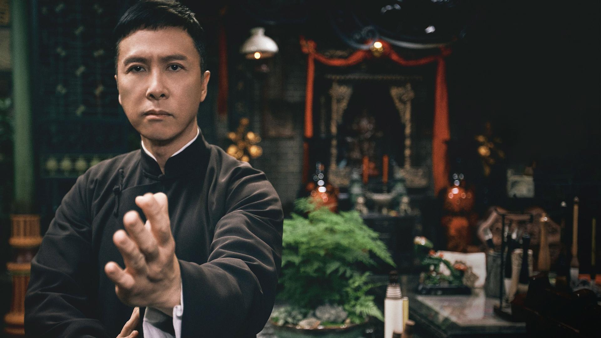 甄子丹想不退休有多难?处境跟成龙差不多,动作片的市场并不买账