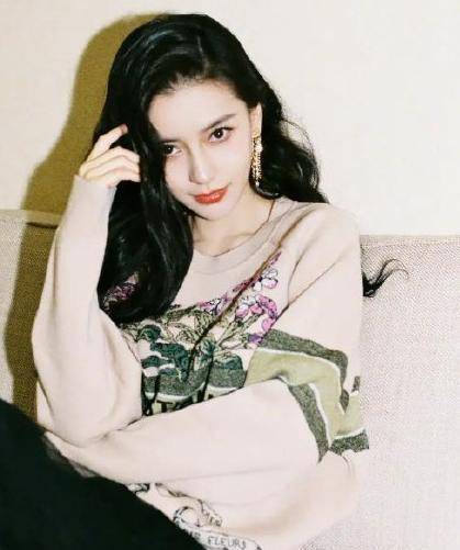 angelababyins配图话里有话?本尊:过分解读了