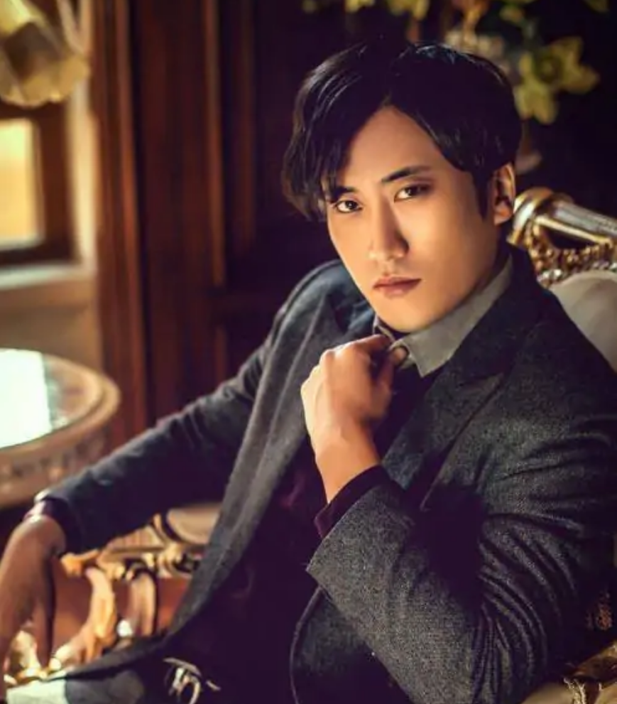 "赵本山徒弟"吴云飞:投资战狼,入股宾利,演戏只是他的爱好