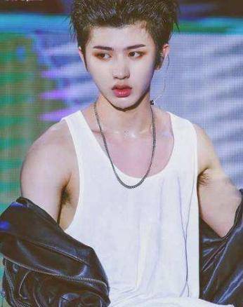 有一种"意外"叫蔡徐坤的肌肉,网友:不化浓妆,比彭于晏还man