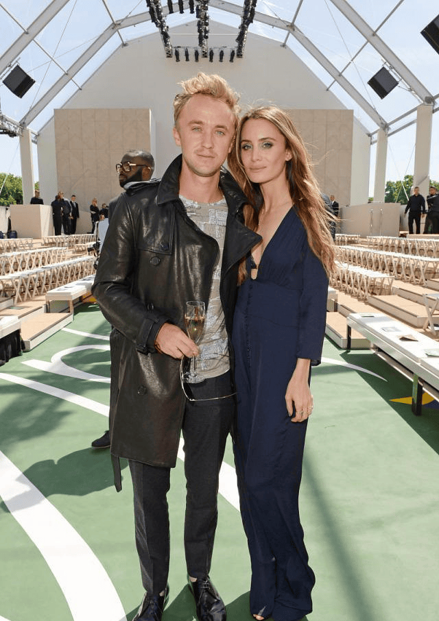 纳威·隆巴顿的奇妙爱情纳威演员马修·路易斯matthew lewis在奥兰多