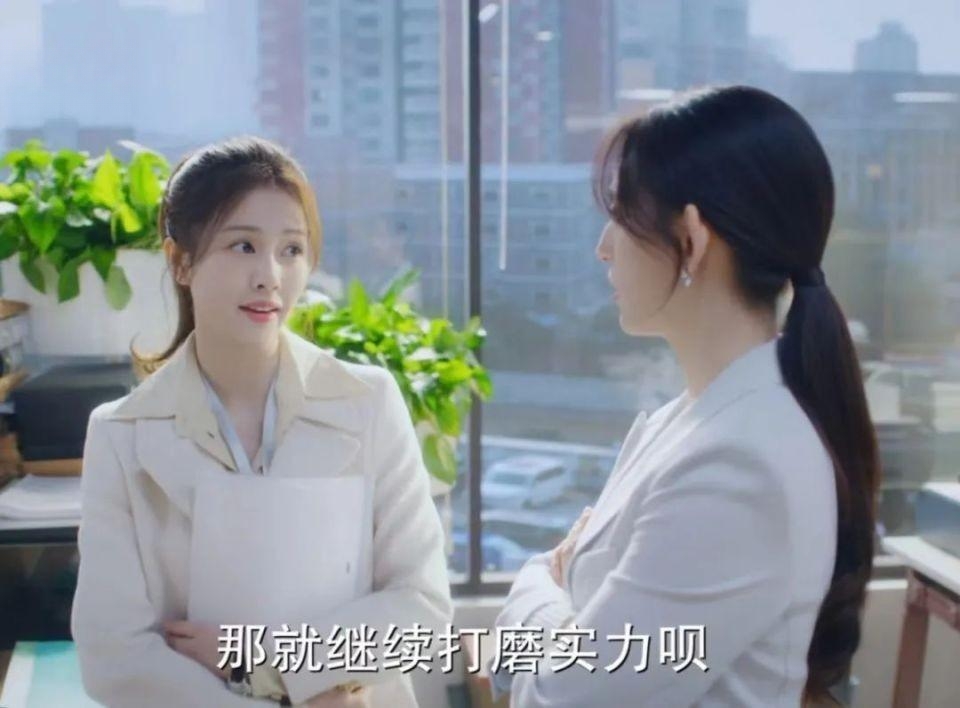 近期新剧引发多人吐槽,《以爱为营》太浮夸,《乐游原》太老套!(图4) 近期新剧引发多人吐槽,《以爱为营》太浮夸,《乐游原》太老套!(图4)
