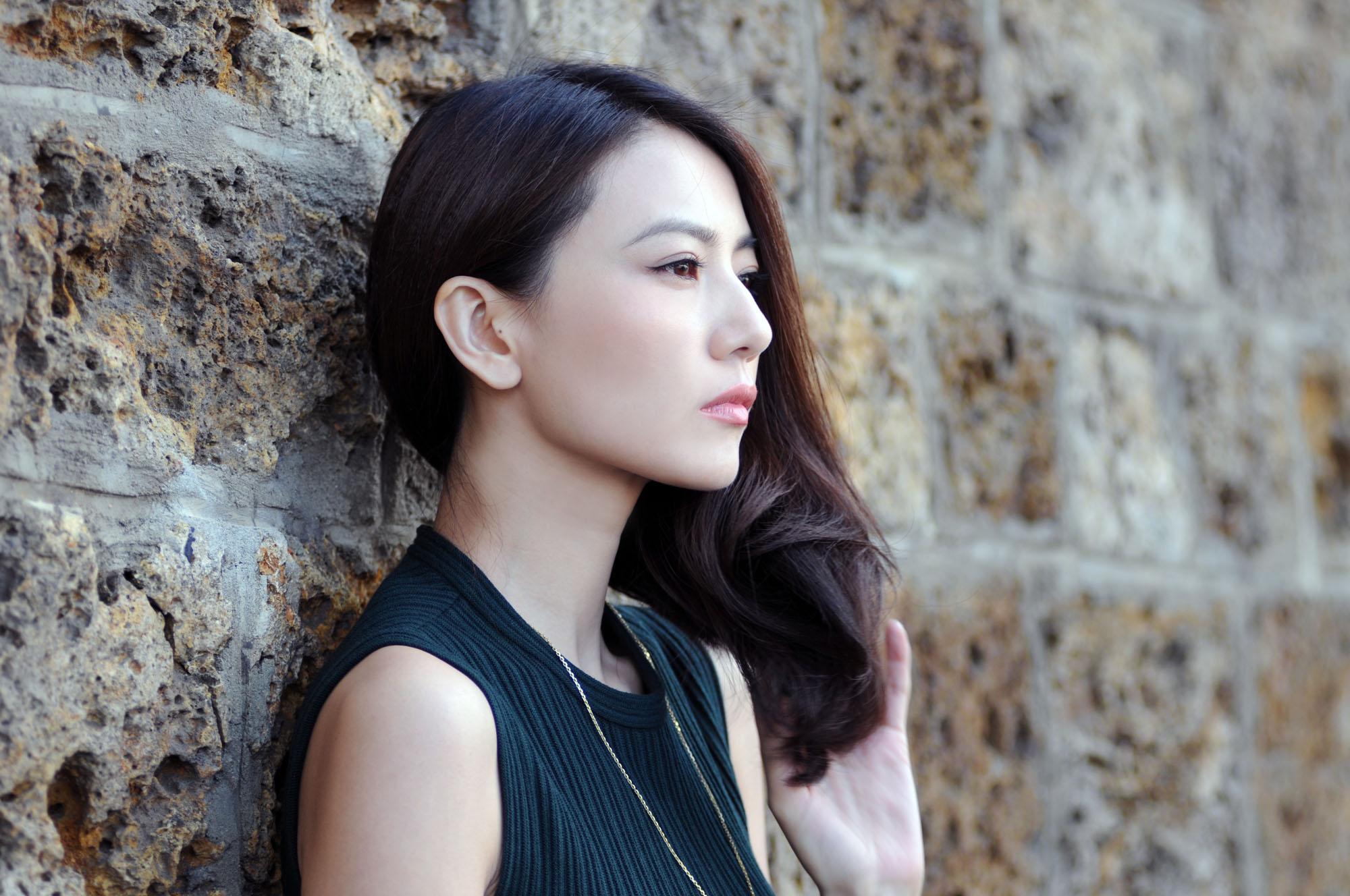 "情路坎坷"的6位70后女神级明星,人到中年谁的颜值更胜一筹?