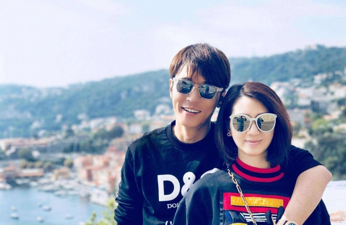 张丹峰甩洪欣和经纪人毕滢是为了拿证吗?