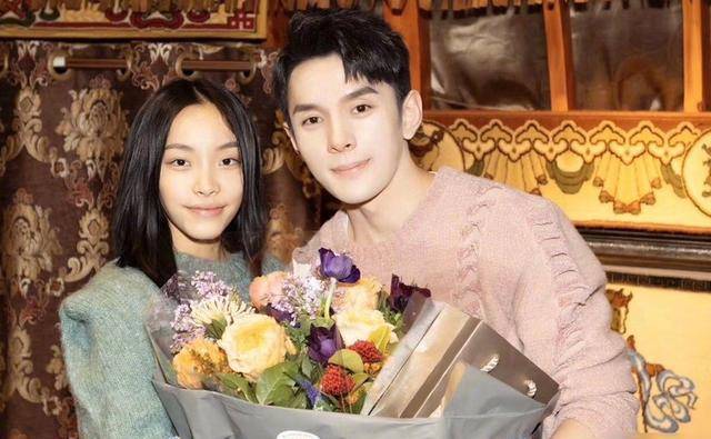 原来刘柏辛这个妹妹不是认的,她还真是李佳琦的亲戚!