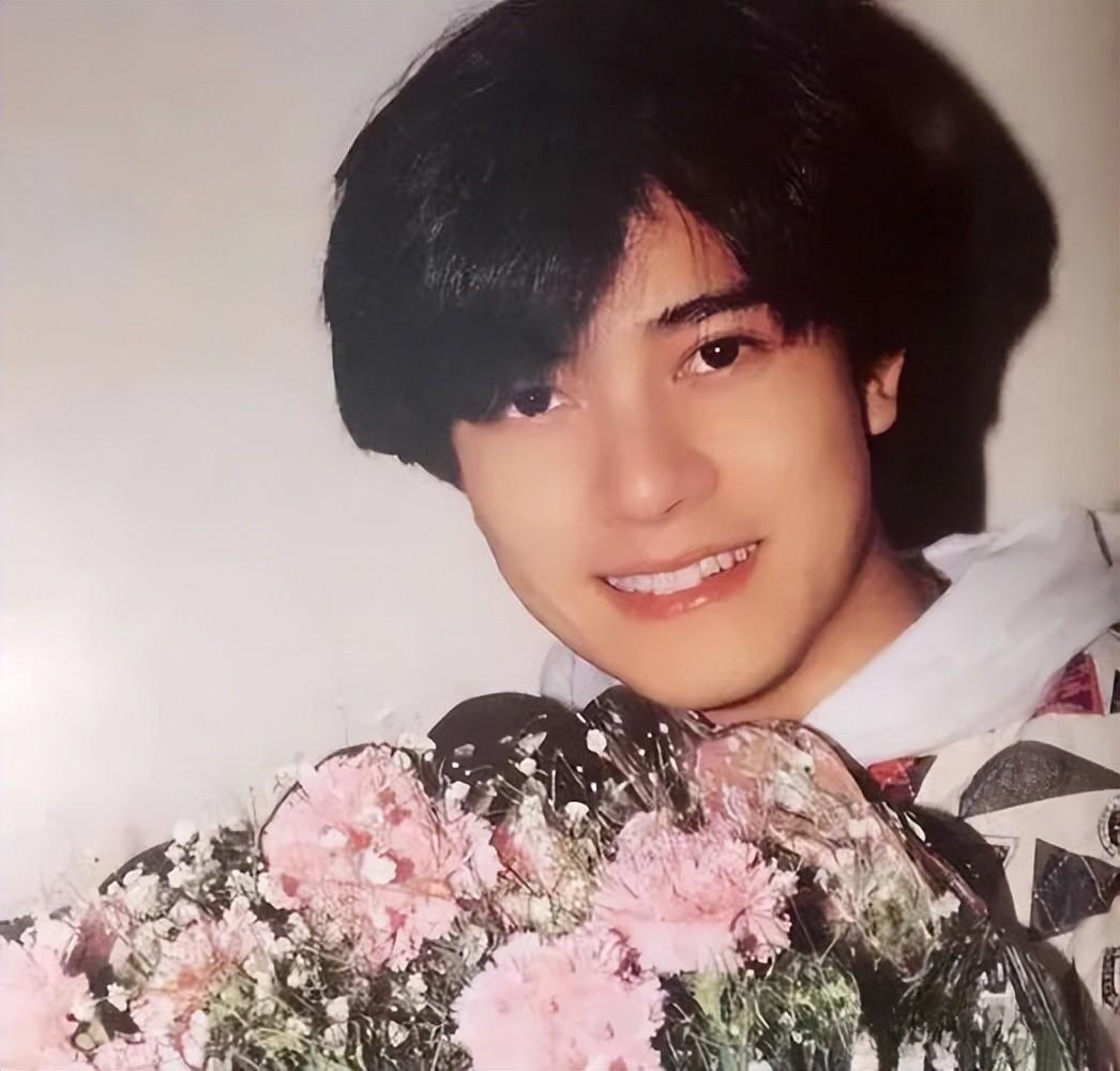 郭富城经常和陈德容,单独相处在一起.