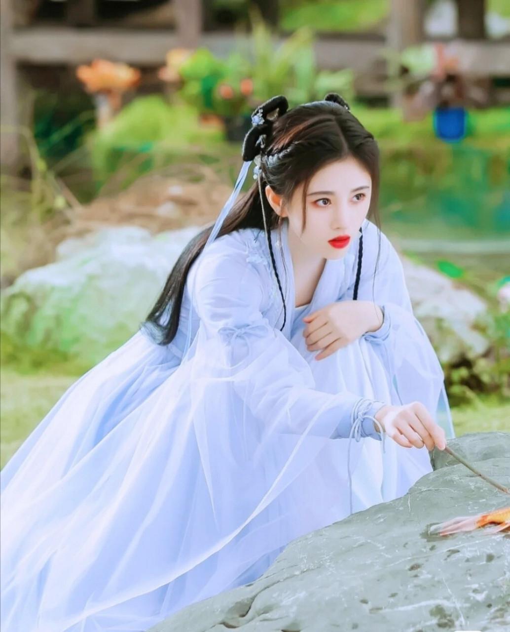 看到杨幂和周冬雨演的仙女,才知现在古装剧有多敷衍