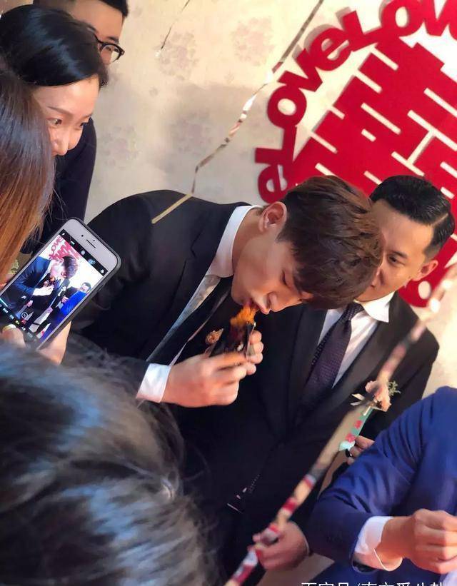 邓伦真的很容易被吓到!吴磊对他一脸嫌弃,baby在片场却习以为常