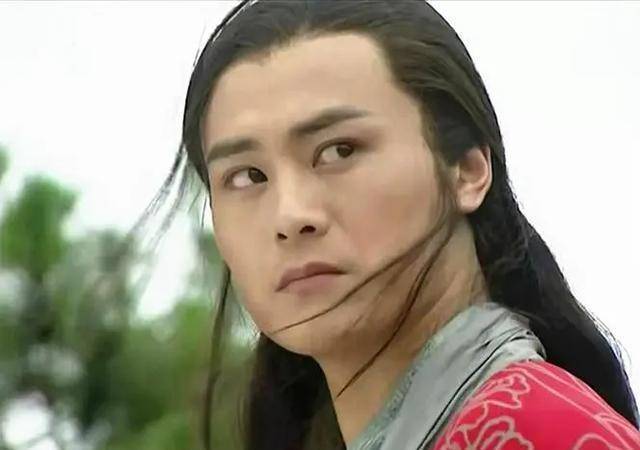 比如张纪中版《笑傲江湖》里李解的林平之,刘宇宁前期的表演明显是