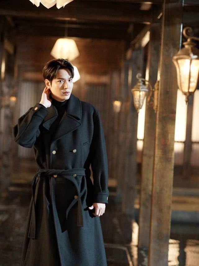 看《永远的君主》学李敏镐穿搭,心动了
