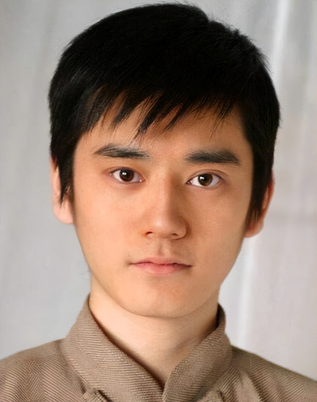 陆续离开湖南卫视的主持人,有人被实名举报,有人被工作室讨债
