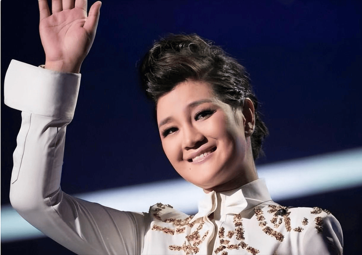 "跳梁小丑"降央卓玛跌落神坛,难以被世界宽容,刀郎:原谅不了