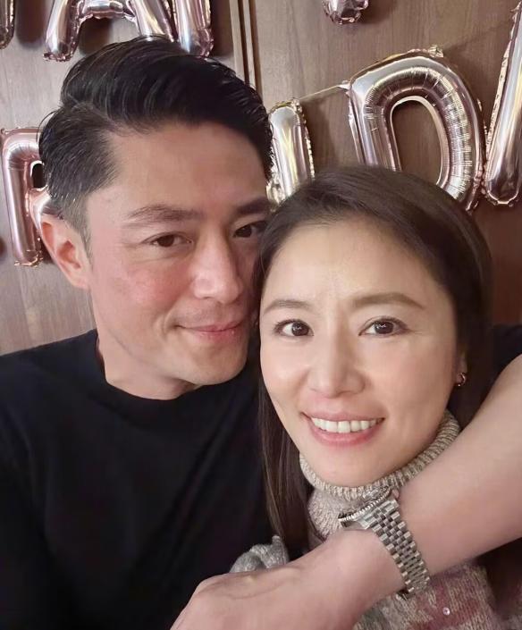 43岁霍建华现身北京准备进组,息影多年仍搭顶流女星,实力是底气