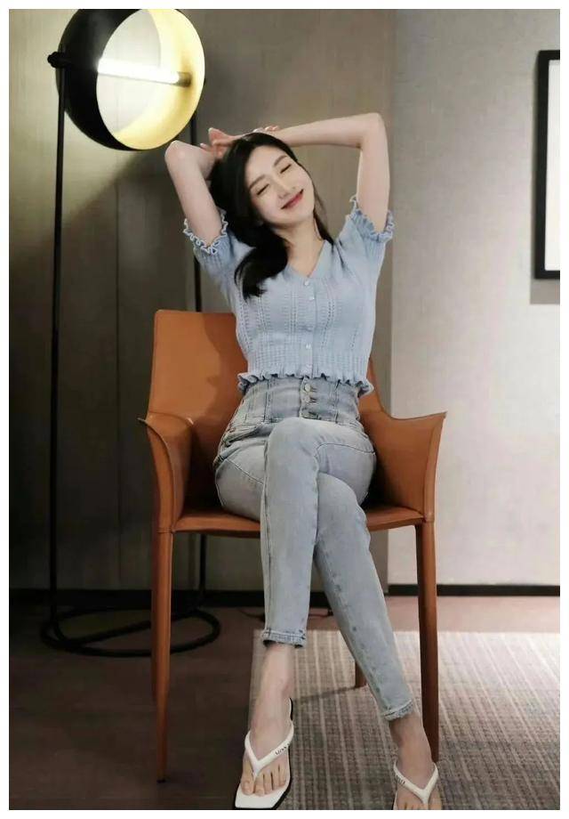 江疏影,荧屏璀璨,才华绽放,迷倒万千观众