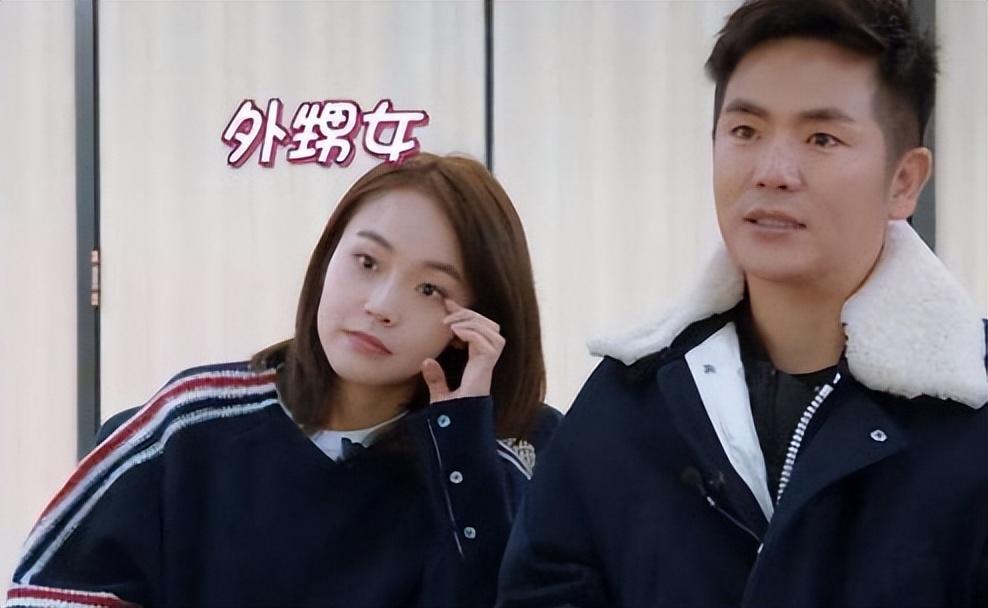 中的"温太医"角色,收获了一大波的热度之后,张晓龙便迅速将张佳宁送去