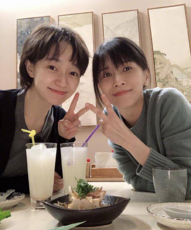 焦俊艳,张小斐尬聊30岁女演员现状,曹云金妻子的话成了争议焦点