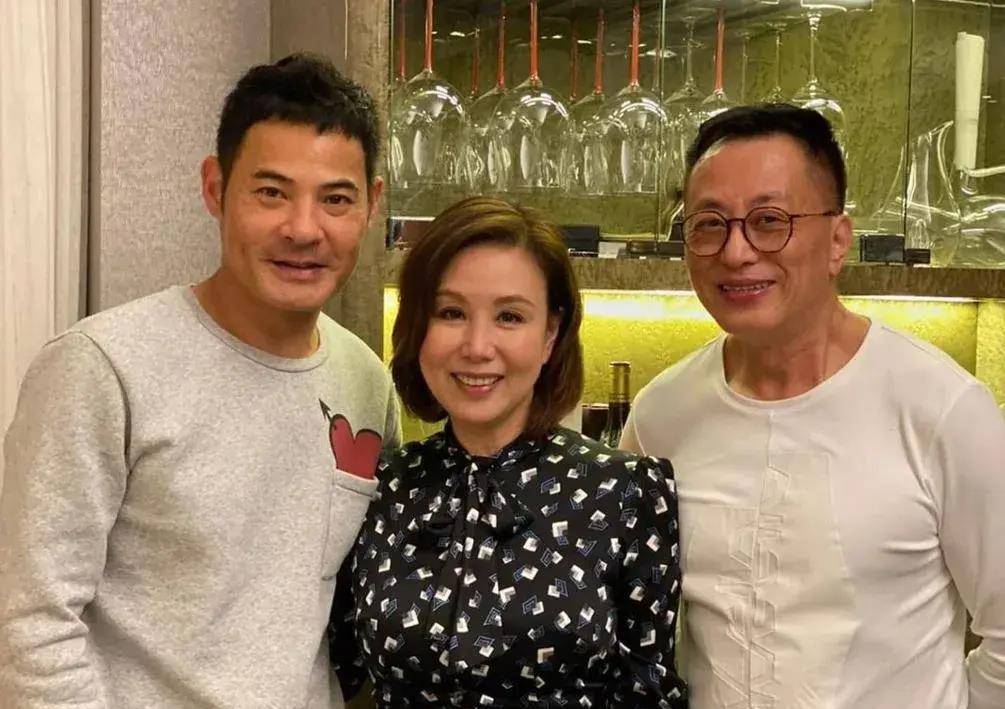 刘纬民惊喜客串tvb新剧,退圈30年出山拍剧全因一人,73岁仍单身