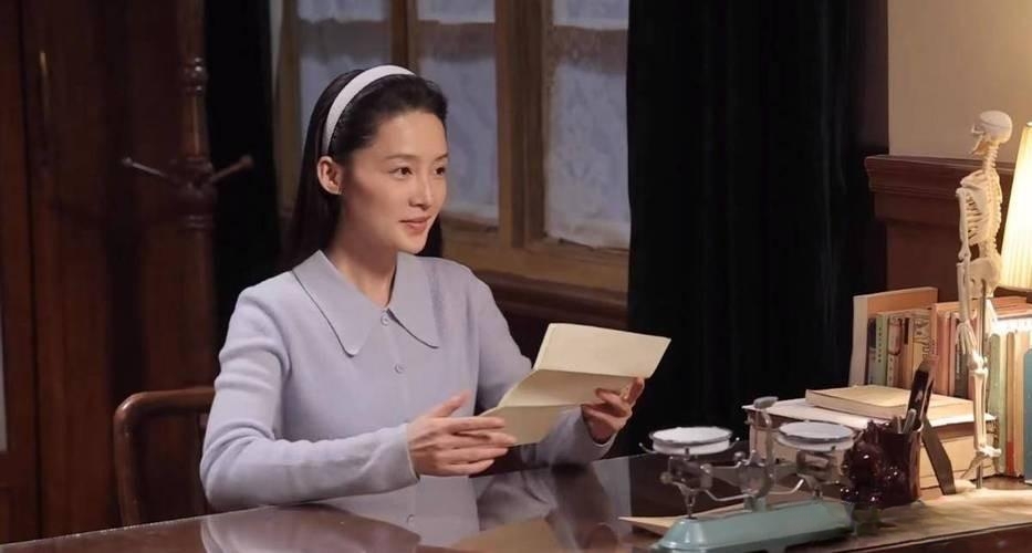 没想到,2023年8月刚开始,32岁李沁就以这样的方式,败光观众缘 没想到,2023年8月刚开始,32岁李沁就以这样的方式,败光观众缘