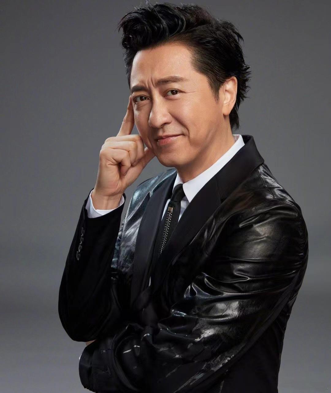 台媒曝庾澄庆心脏病突发去世,二婚娇妻失声痛哭?经纪人出面回应