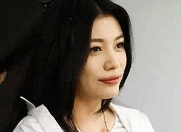 汪峰葛荟婕复合？直播间同框捞金？章子怡愤怒离婚的原因找到了！(图1)