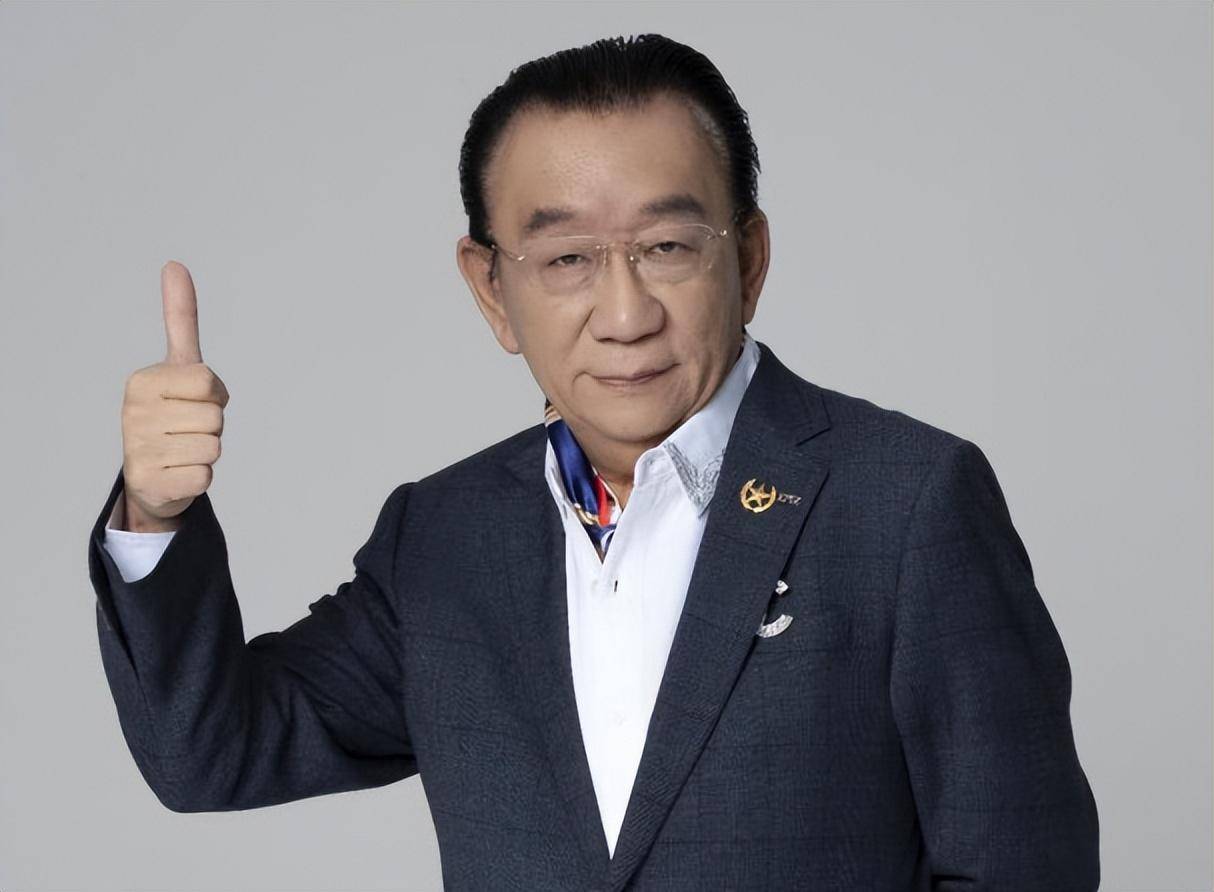 侯耀华清理门户,就相当于老侯拿着常家的钥匙去开赵家的门