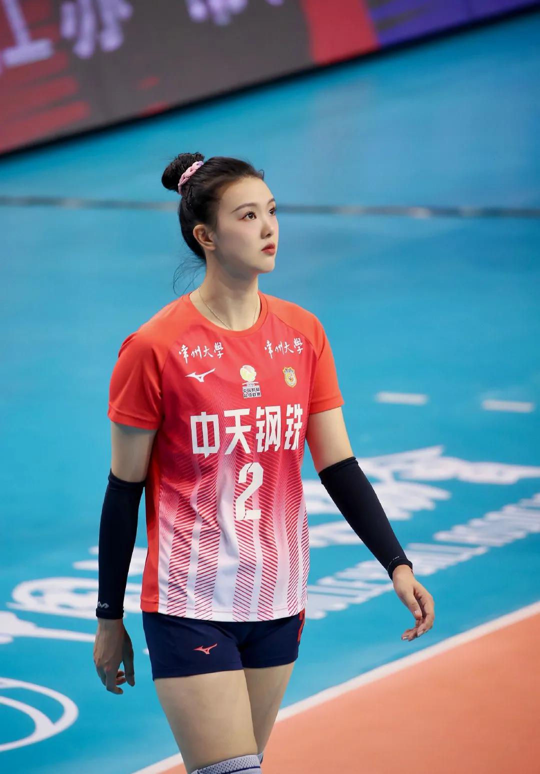 女排动态!北京时间2月13日陆续传来李盈莹,张常宁,龚翔宇消息