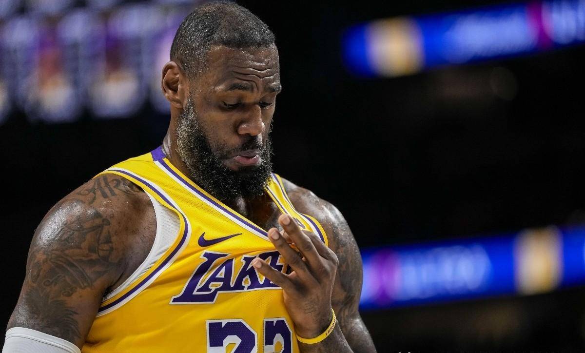 快船冲上第一,丁威迪合同细节曝光,狼王为詹姆斯·劳发牢骚.