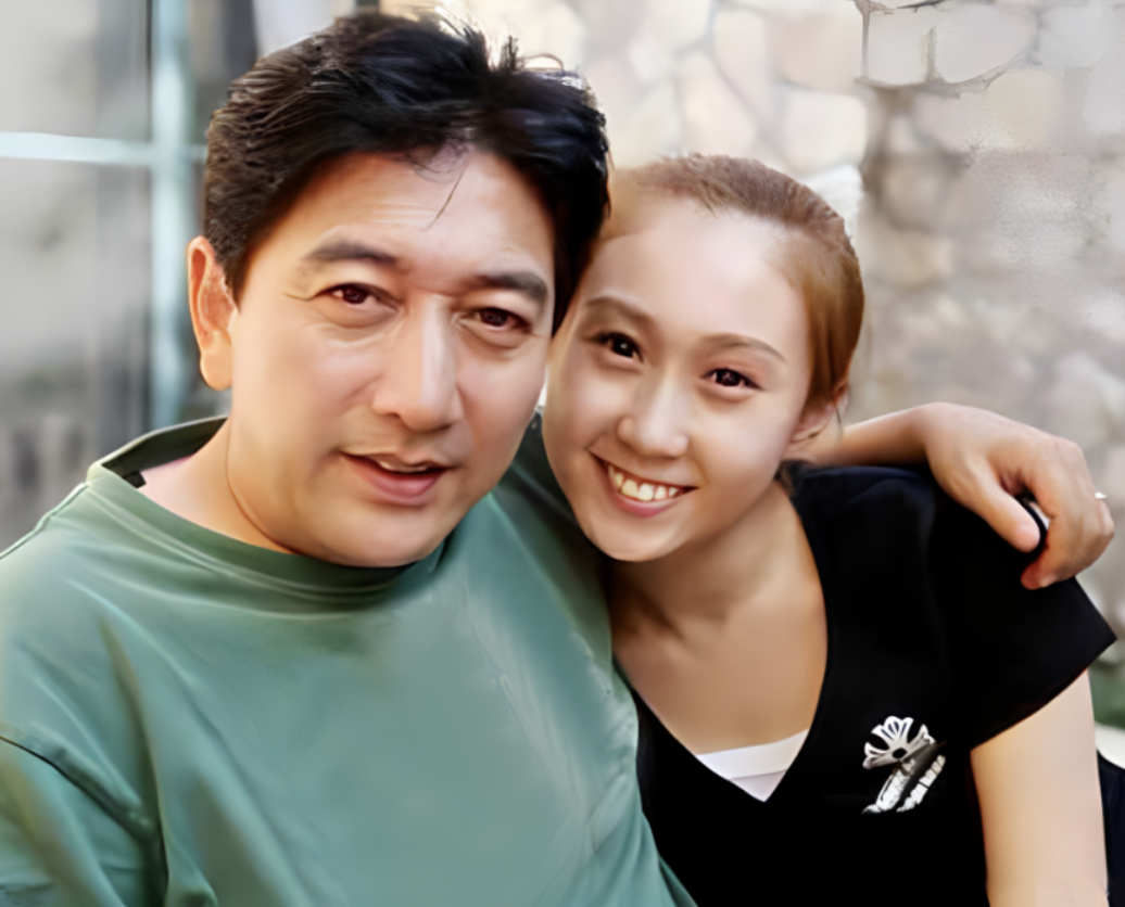 2014-04-23济宁新闻网:《水均益二婚妻子为记者 疑因前妻瘫痪而离婚》