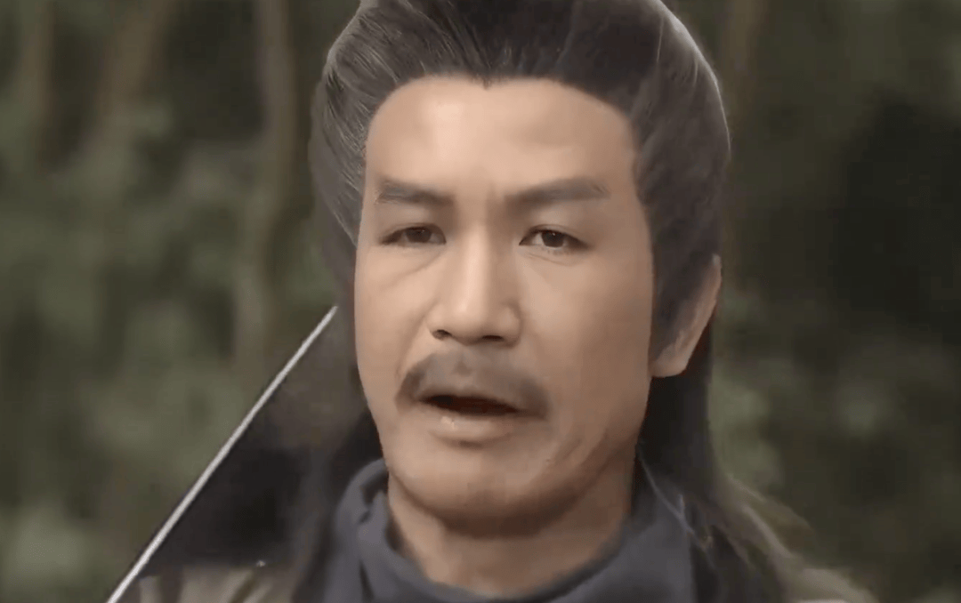 里饰演鲁有脚《鹿鼎记》里饰演神龙教白龙使钟志灵后来,陈狄克转投tvb